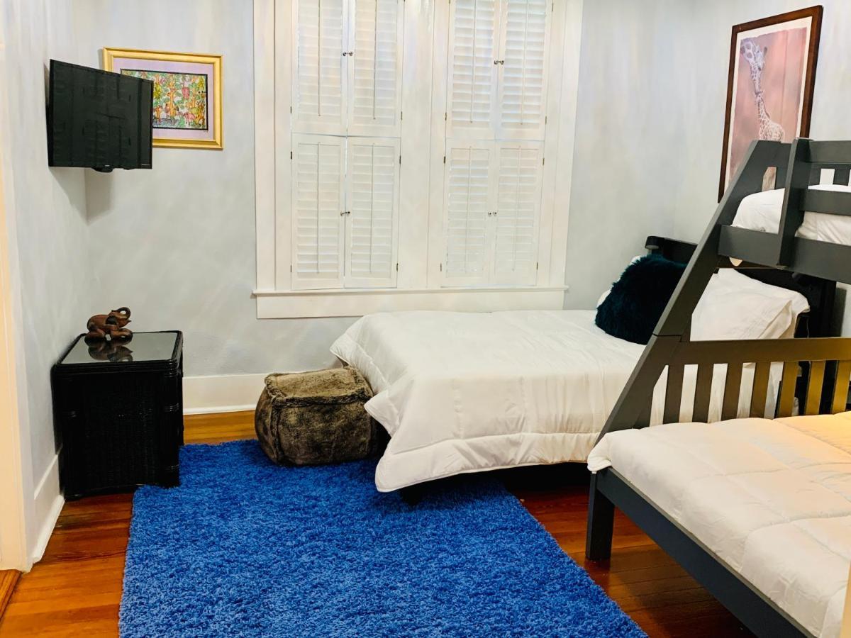 Pershing Place: Historic Home With Heated Spa/Pool By Zoo, Pearl, Golf, Witte サンアントニオ エクステリア 写真