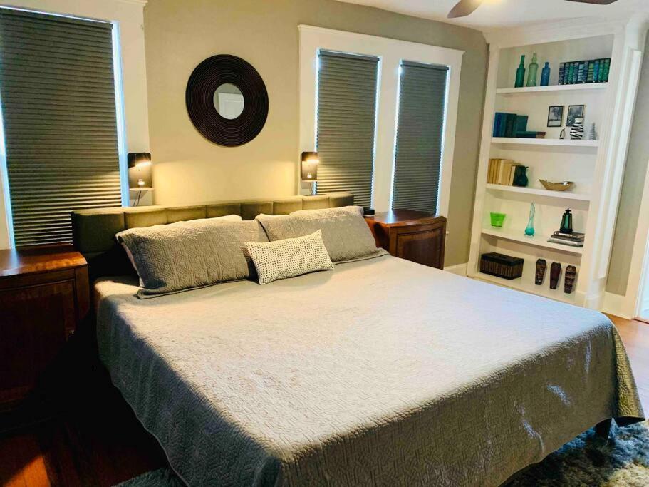 Pershing Place: Historic Home With Heated Spa/Pool By Zoo, Pearl, Golf, Witte サンアントニオ エクステリア 写真