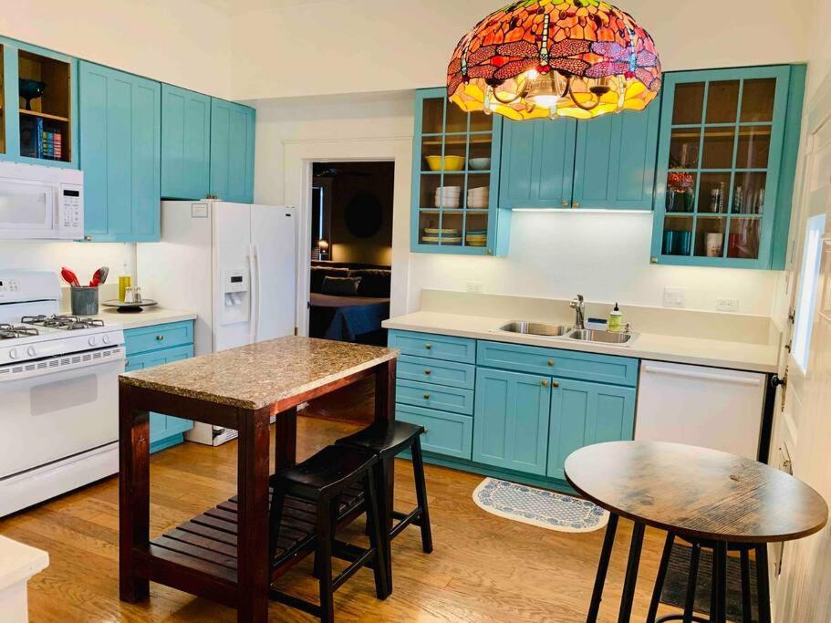 Pershing Place: Historic Home With Heated Spa/Pool By Zoo, Pearl, Golf, Witte サンアントニオ エクステリア 写真