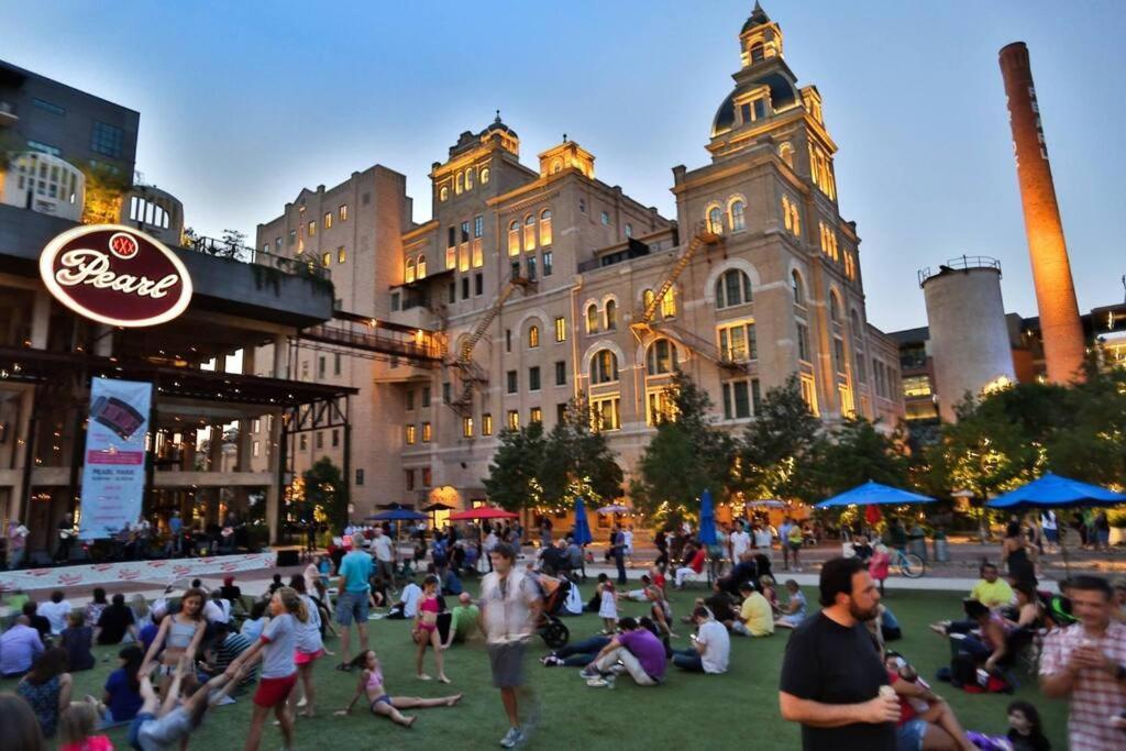 Pershing Place: Historic Home With Heated Spa/Pool By Zoo, Pearl, Golf, Witte サンアントニオ エクステリア 写真