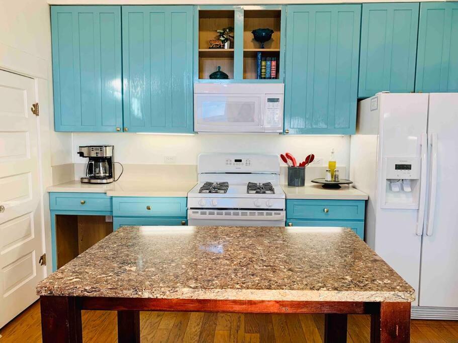 Pershing Place: Historic Home With Heated Spa/Pool By Zoo, Pearl, Golf, Witte サンアントニオ エクステリア 写真